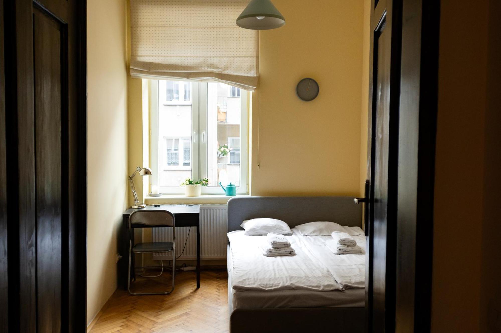 Homely 4 Bedroom Apartment - Old Town - By Upstairs Krakow Dış mekan fotoğraf